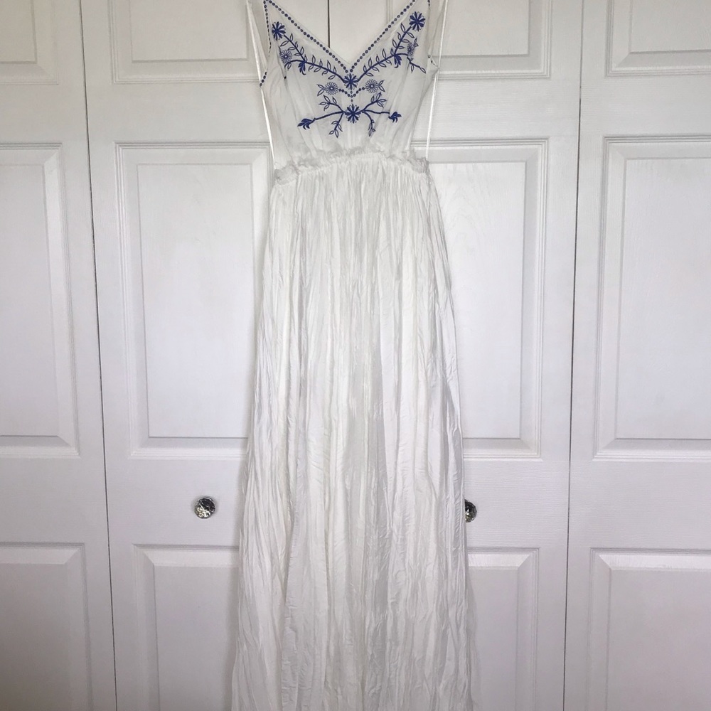 Lulu's Bohemian Embroidered Backless Dress